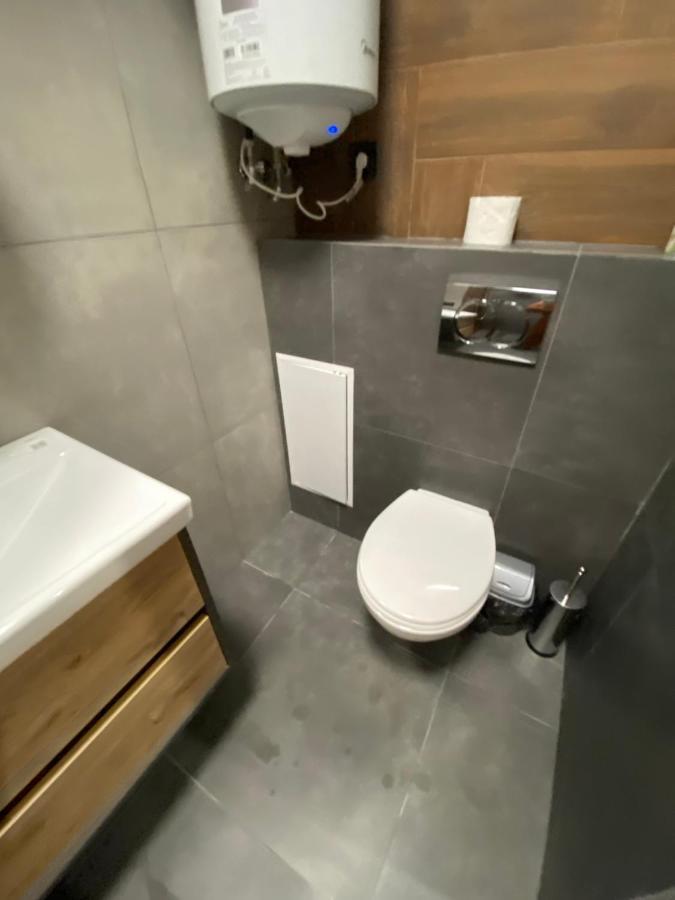 Віп Студія По Вулиці Крехівській 6 Біля Візового Центру На Джерельній Lviv Extérieur photo